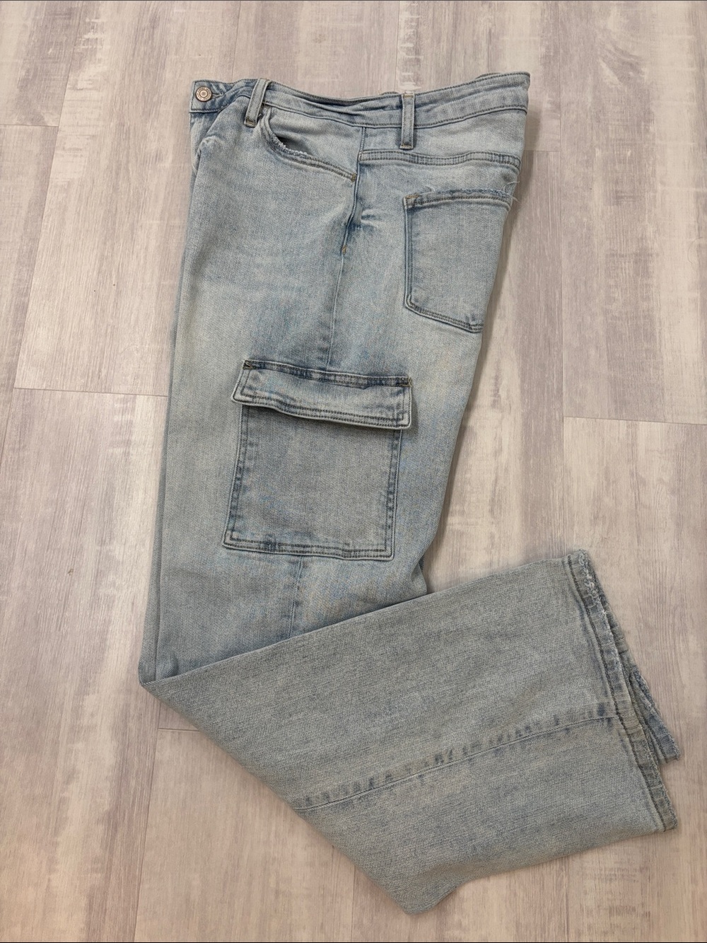 Vervet Blue Light Blue Women’s Wide Leg Cargo Jeans size 28